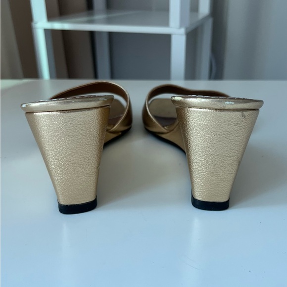 STAUD Billie Wedge sandals in gold - Picture 5 of 9